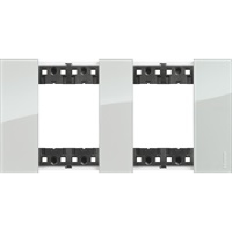 Рамка 2x2 мод. цвят Небе (Sky) Living Now Bticino LIVING NOW рамки и Лицеви панели